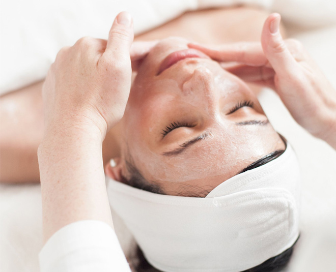 Facial with extractions in Rocky River, OH: Rejuvenate, Restore, refresh